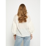 Emboidered πουκάμισο με μακριά φουσκωτά μανίκια.