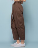 ψηλόμεσο καφέ παντελόνι carrot fit με  αποσπώμενη ζώνη από το ίδιο ύφασμα