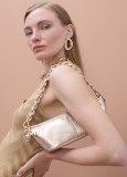 Μetallic Shoulder Bag in gold.