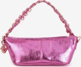 Μetallic Shoulder Bag in Fuchsia.