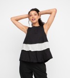 Loose / A-line  sleeveless top