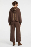 Loose pants / hoodie with elastic waist for a comfortable fit.