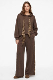 Loose pants / hoodie with elastic waist for a comfortable fit.