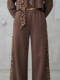 Loose pants / hoodie with elastic waist for a comfortable fit.