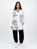 Λευκό oversized πουκάμισο με graffiti prints by SOMMA DESIGN