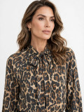 Μπλούζα με εντυπωσιακό animal print