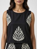 Embroidery  sleeveless top, Wear it with the matching pants