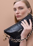 Μetallic Shoulder Bag in black.