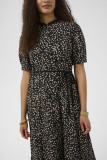 Μidi dress short puff sleeves, and thin belt at the waist for a flattering fit.
